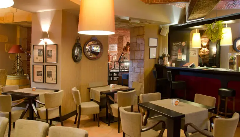 Gdzie zjeść w Radomiu? Odkryj najlepsze restauracje i smaki