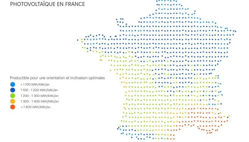 Carte de France montrant le potentiel de production solaire. Le sud bénéficie d'un avantage panneau solaire avec plus de 1400 kWh/kWc/an.