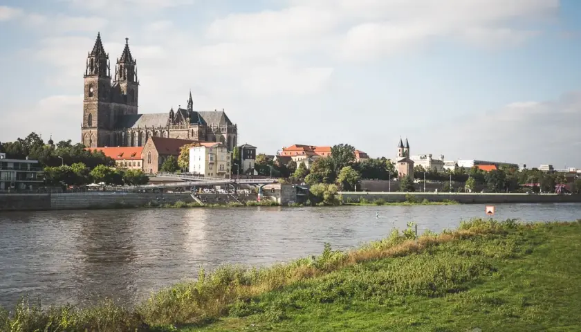 Magdeburg: Atrakcje, Plan Zwiedzania i Praktyczne Wskazówki