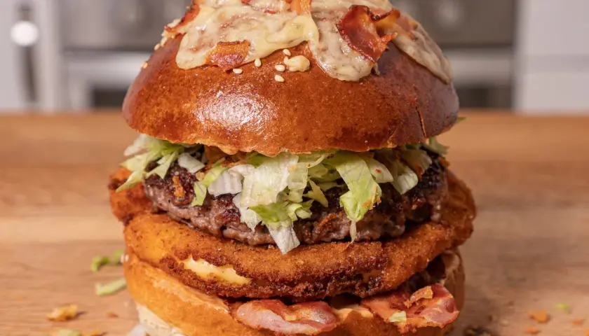 Jaki ser do burgera drwala? Odkryj idealne połączenia smaków