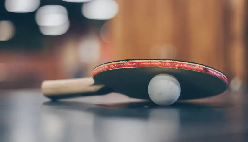 Czy ping pong i tenis stołowy to to samo: poznaj kluczowe różnice i fakty
