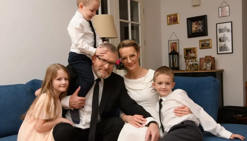 Czy Grzegorz Braun ma żonę? Oto zaskakujące szczegóły o jego rodzinie