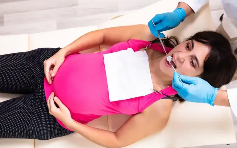 Czy w ciąży można chodzić do dentysty? Bezpieczne porady dla mam