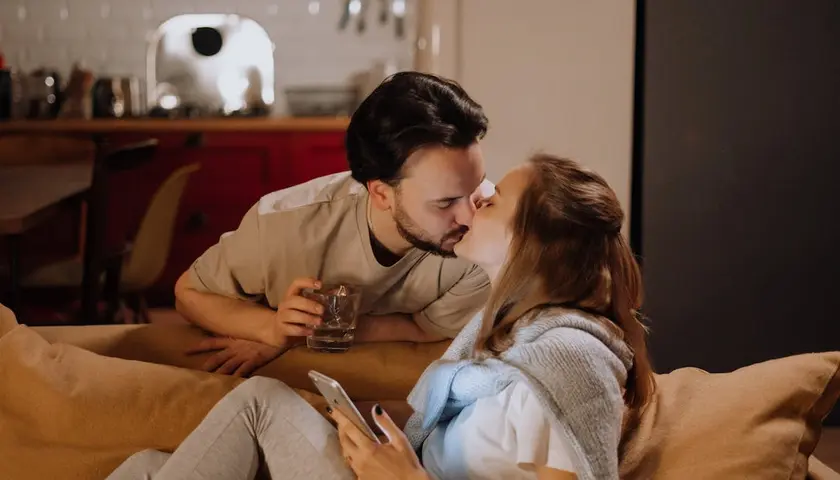  Najlepsze romantyczne seriale Netflix - lista hitów 2022