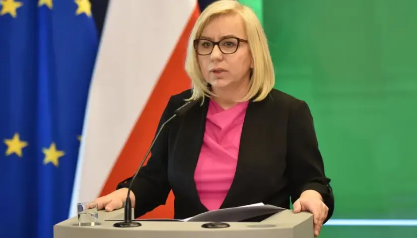 Paliwo i prąd drożeją - co planuje rząd w związku z wzrostem cen?