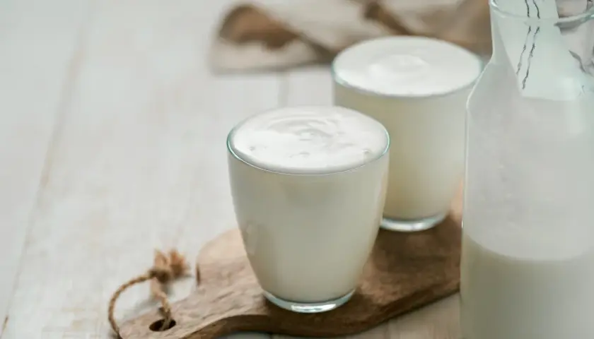 Czy kefir tuczy? Prawda o odchudzaniu i zdrowiu jelit!