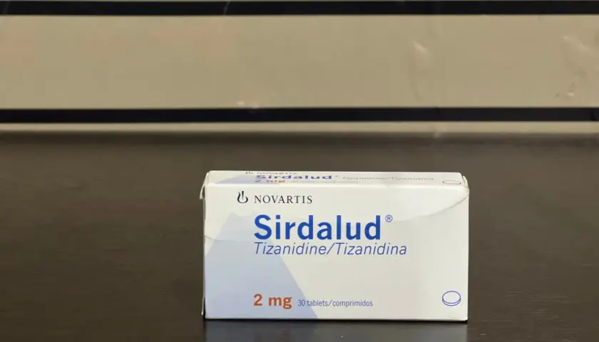 Opakowanie leku Sirdalud 2 mg, 30 tabletek. Warto sprawdzić sirdalud dawkowanie przed użyciem.