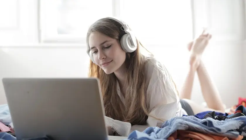 Muzyka relaksacyjna - poznaj jej dobroczynny wpływ i sposoby wykorzystania