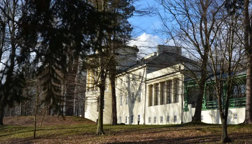 Pałac w Zarzeczu: historia, zwiedzanie i tajemnice zabytkowego miejsca