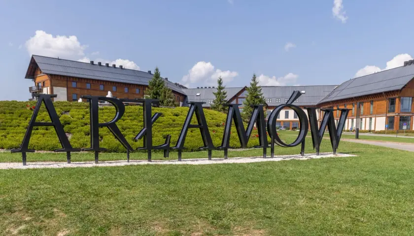 Hotel Arłamów - sprawdź aktualne hotel arłamów ceny i zarezerwuj pobyt w luksusowym otoczeniu.