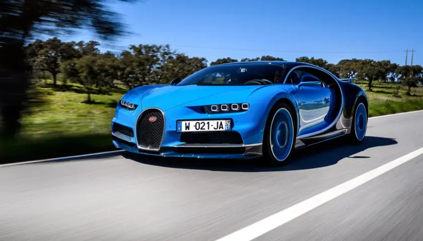 Bugatti Chiron: Spalanie i koszty. Czy 100 litrów znika w 8 min?