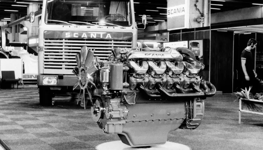 Scania Super czy V8? Wybierz silnik idealny dla Twojego biznesu!