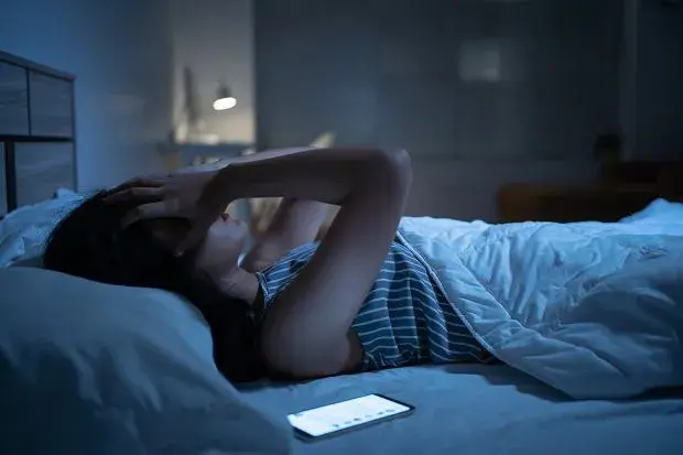 Co oznacza sen o mandacie? Interpretacja i ukryte znaczenie