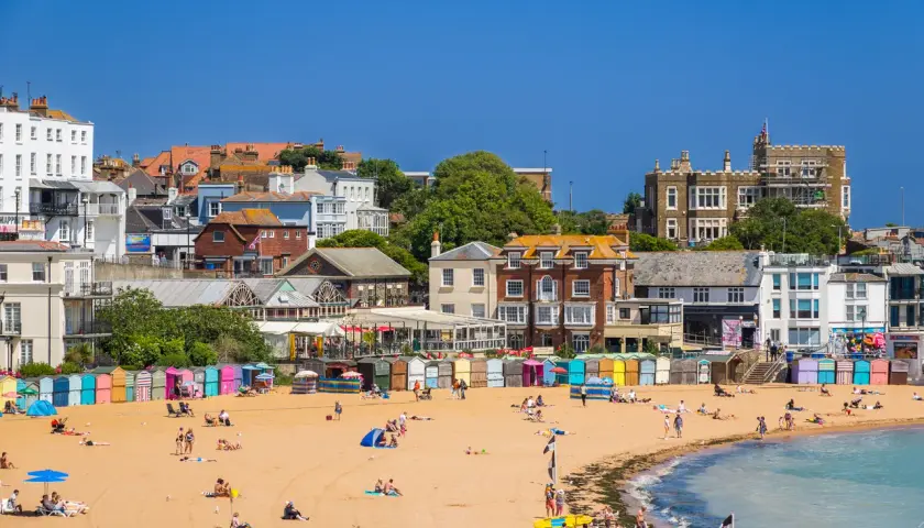 Stations balnéaires Angleterre : Guide & Charme Inattendu