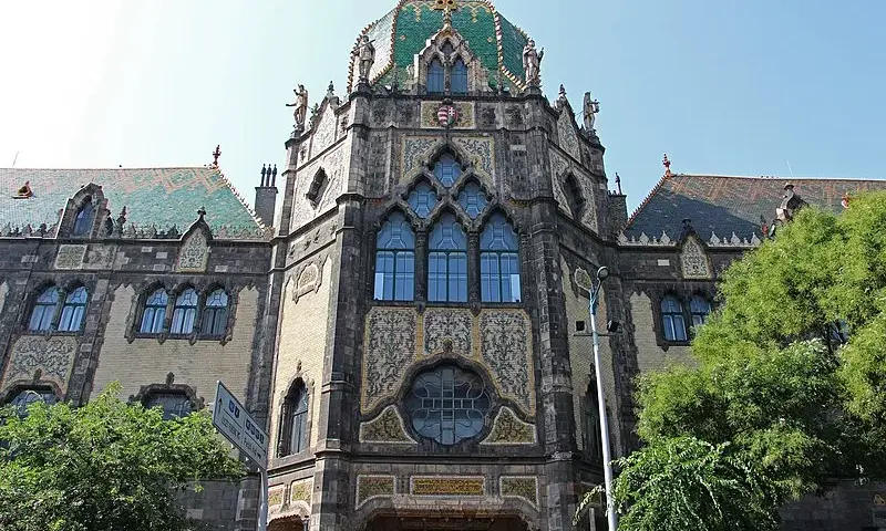 Muzeum sztuki stosowanej w Budapeszcie - historia, zbiory i godziny otwarcia