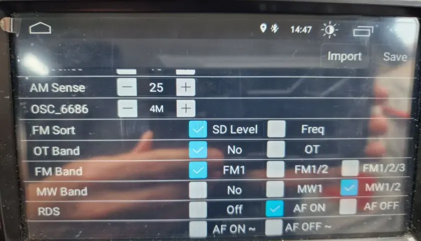 Ustawienia radia w chińskim androidzie: AM Sense 25, OSC_6686 4M. Słaby odbiór radia, ustawienia FM i MW.