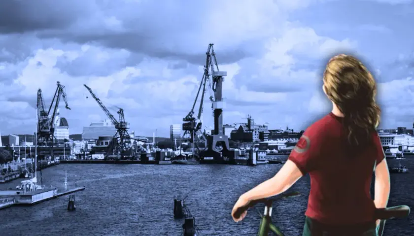 Karin Hallberg står vid en cykel och blickar ut över en hamn med kranar och byggnader.