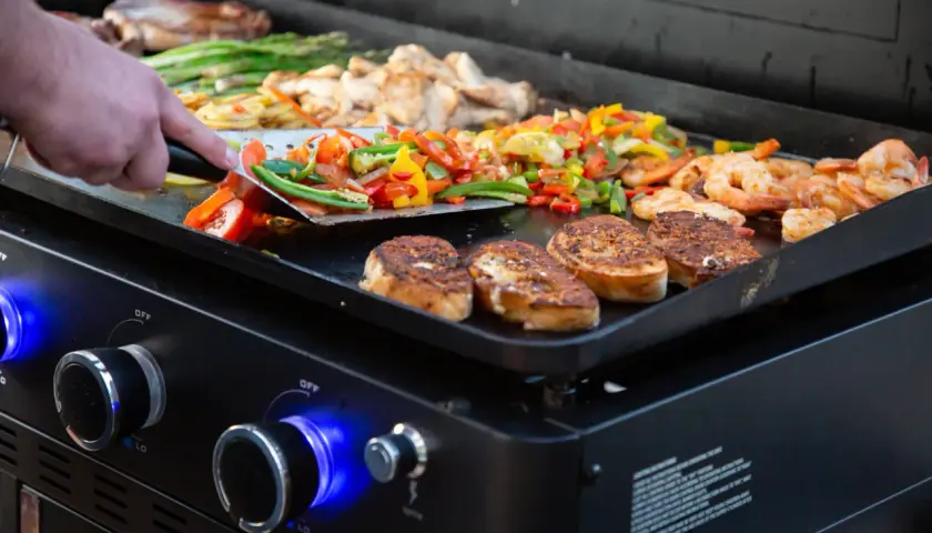 Plancha grill – jak wybrać najlepszy model i uniknąć błędów