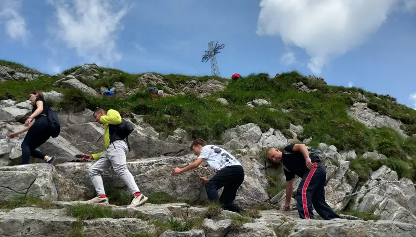 Czy szlak na Giewont jest otwarty? Sprawdź aktualne warunki!