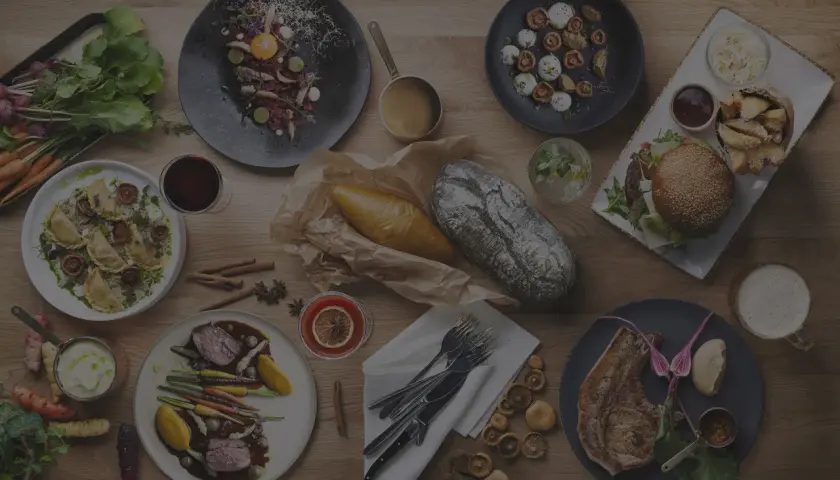 Szukasz miejsca, gdzie zjeść w Chochołowie? Na stole czeka tatar, pierogi, burger, schab i inne pyszności.