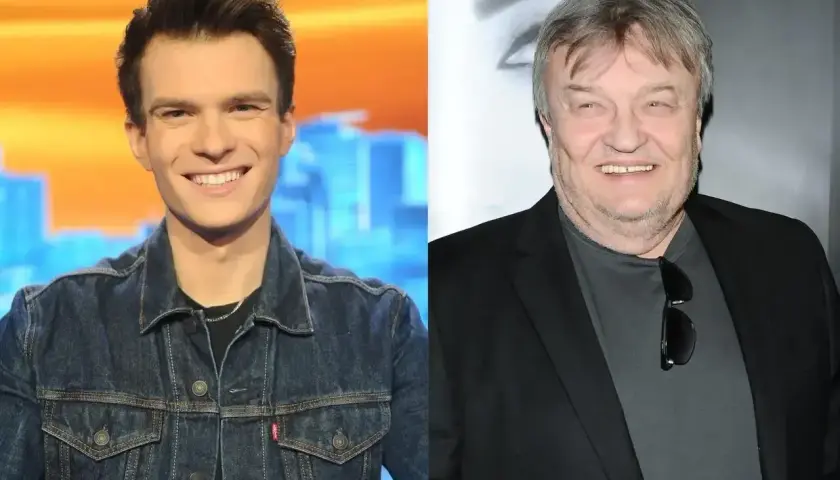 Dwóch mężczyzn, jeden młody w dżinsowej kurtce, drugi starszy w marynarce. Czy to porównanie pokoleń, czy może Kris Cugowski w młodszej wersji?