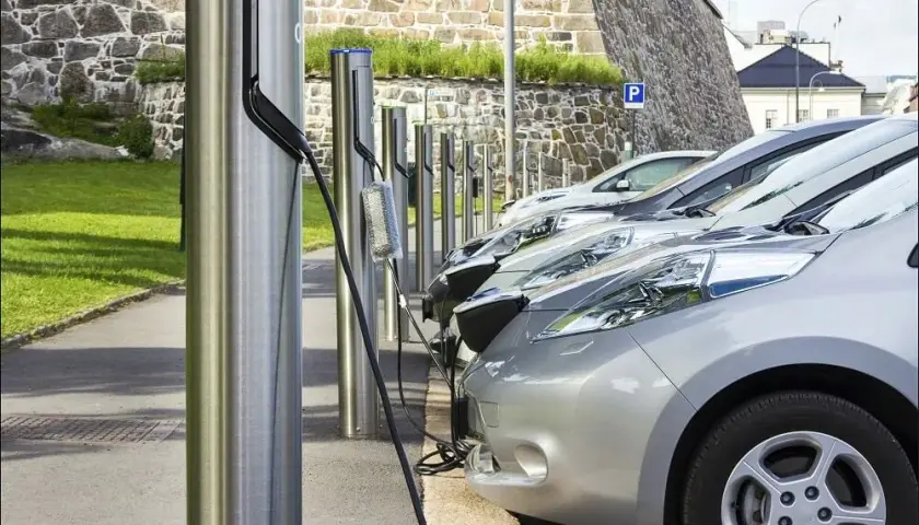 Ile Kosztuje Przejechanie 1 km - Koszt 100 km Elektrycznym Samochodem