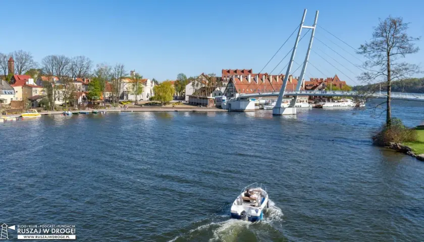 Mikołajki: Co zwiedzić? Odkryj serce Mazur i zaplanuj urlop!