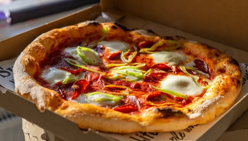 Gdzie zjeść w Neapolu? Odkryj najlepsze restauracje i pizzerie