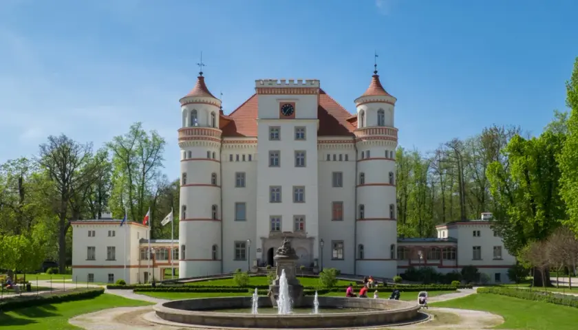 Jelenia Góra: Atrakcje, Karkonosze, Dolina Pałaców co warto?