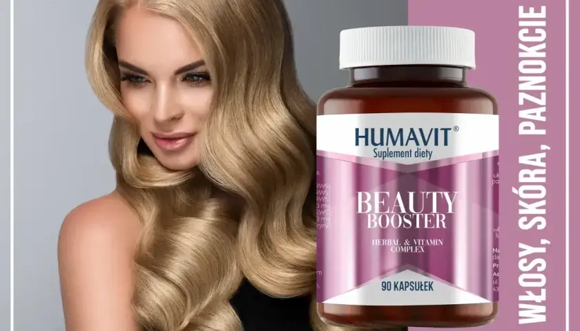 Piękna kobieta z lśniącymi włosami obok suplementu Humavit Beauty Booster. Odkryj, jakie witaminy na włosy pomogą Ci osiągnąć taki efekt.