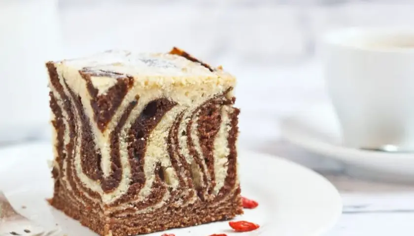 Przepis na ciasto zebra z oranżadą, które zachwyci każdego smakosza