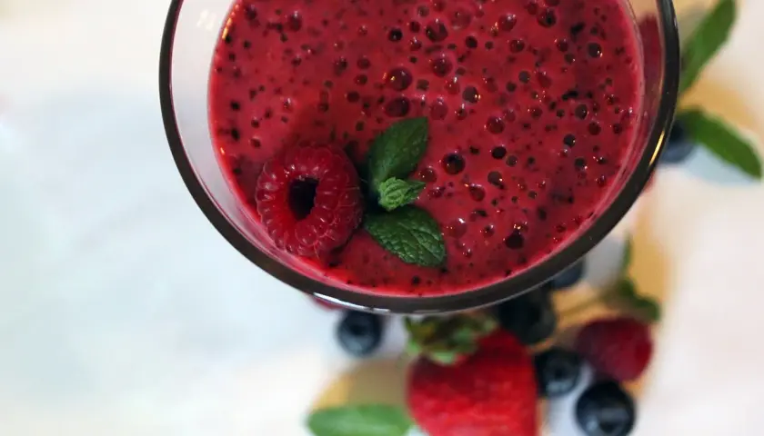 Idealny koktajl malinowy? Przepisy, fit warianty i porady!