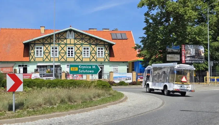 Dojazd do Krynicy Morskiej: Ile km i jak uniknąć korków?