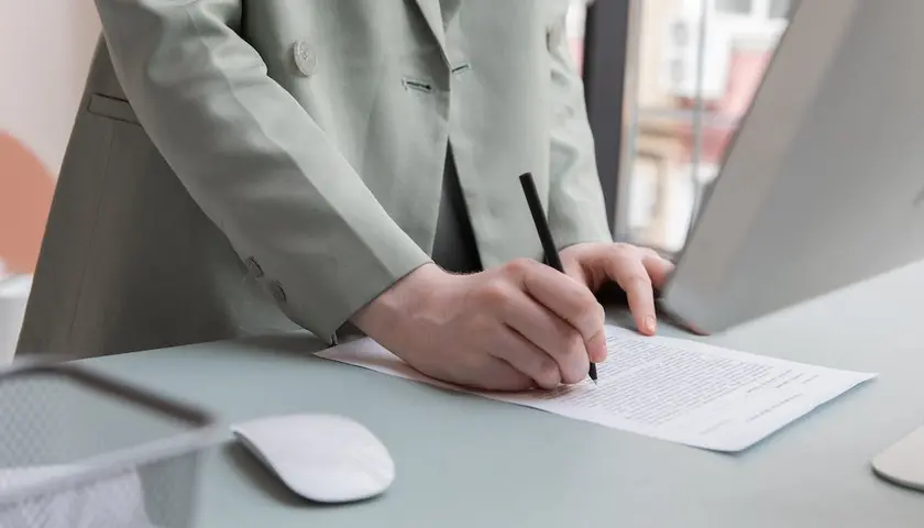  Oglądaj najlepsze włoskie seriale kryminalne online