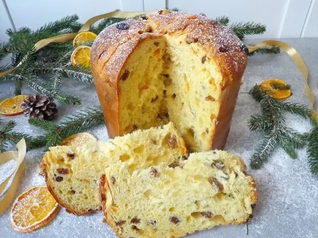 Przepis na oryginalny panettone - Babka i ciasto