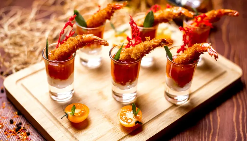 Tapas co to takiego? Odkryj ich smak i kulturowe znaczenie