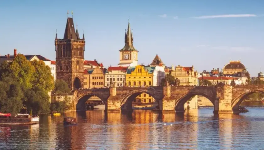 Ile kosztuje nocleg w Pradze? Ceny, typy i najlepsze oferty