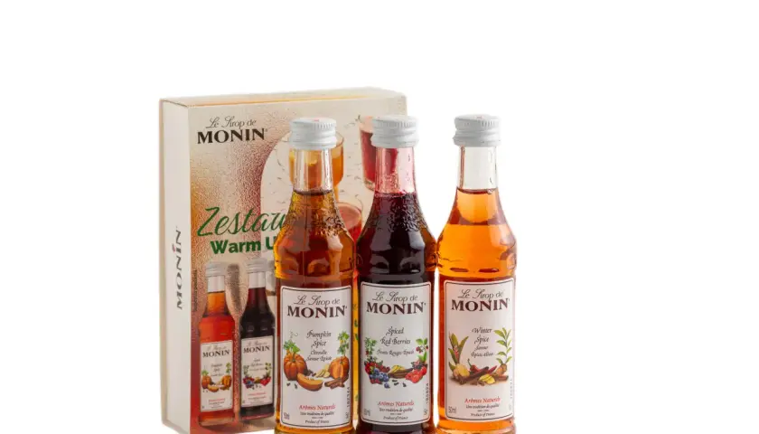Zestaw syropów Monin do herbaty: Pumpkin Spice, Spiced Red Berries i Winter Spice. Idealne na chłodne dni.