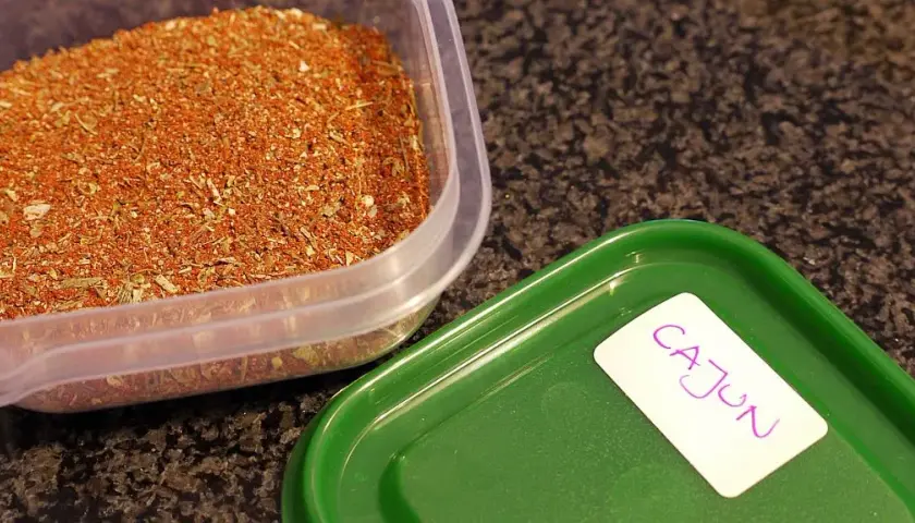 Jak zastąpić przyprawę cajun i uzyskać podobny smak w potrawach