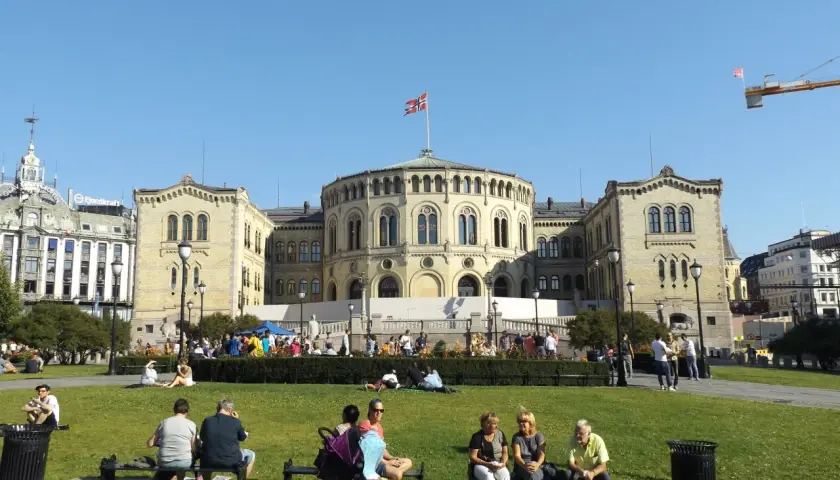 Czy w Oslo jest bezpiecznie? Oto, co musisz wiedzieć o zabezpieczeniach.