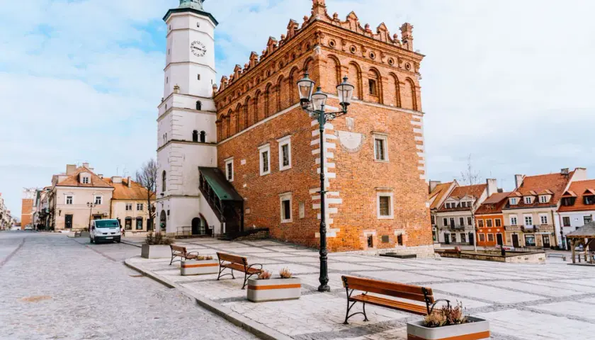 Sandomierz: Co zwiedzić? Atrakcje, zabytki i gotowe trasy zwiedzania