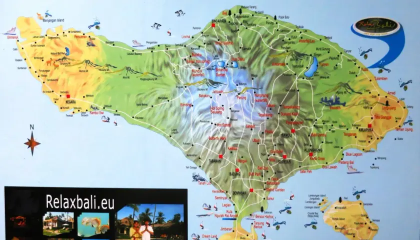 Bali wo ist das? Eine Karte zeigt die Insel mit Sehenswürdigkeiten wie Lovina, Munduk (Wasserfall), Ubud und Amed.