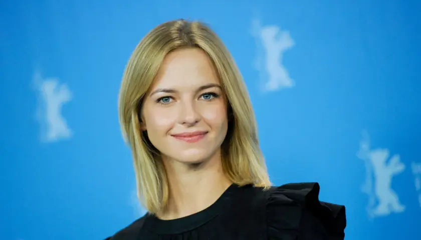 Marta Nieradkiewicz: Fascynująca kariera aktorki teatru i filmu