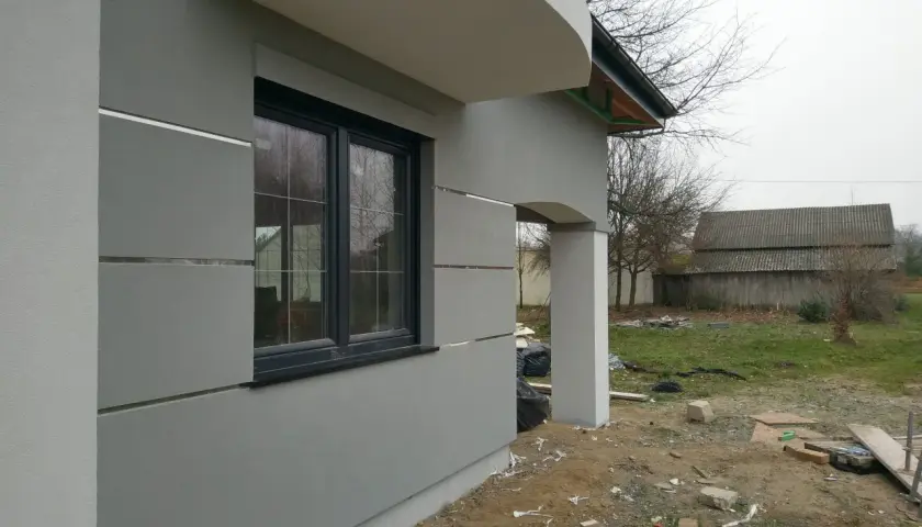 Bonie na elewacji: Efektowna dekoracja i ochrona ścian budynku