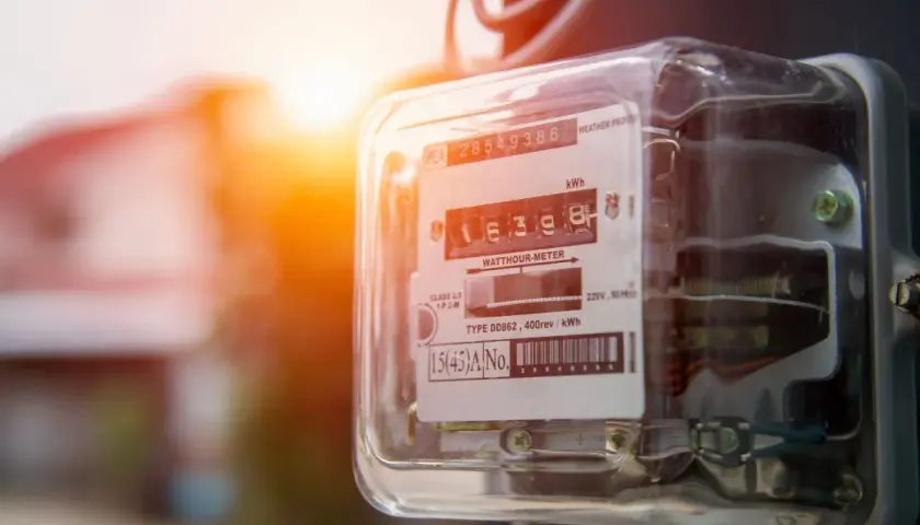 Jaki jest koszt 1 kWh? Sprawdź, ile naprawdę płacisz za energię