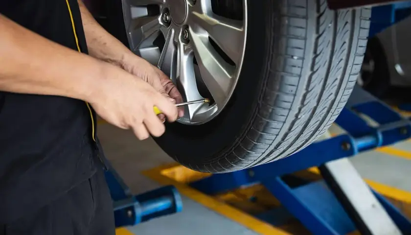 Jak działa wulkanizacja? Zrozum mechanizmy poprawy gumy
