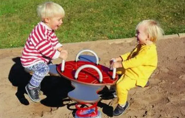 Jak zakotwić plac zabaw, aby uniknąć niebezpieczeństwa i wypadków