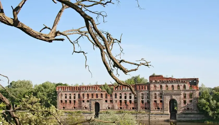 Modlin atrakcje: Odkryj niezwykłe miejsca i historię Twierdzy Modlin