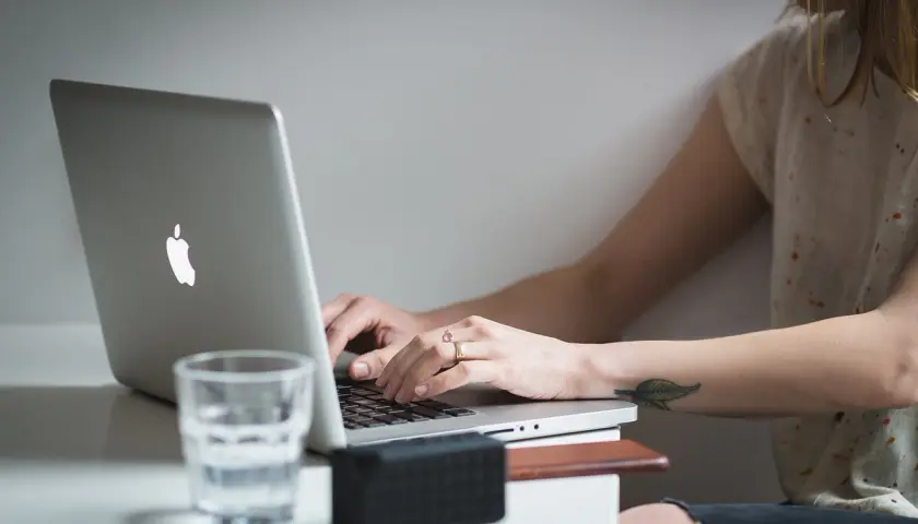 Wpływ optymalizacji seo na wzrost widoczności w świecie mediów społecznościowych.