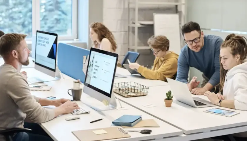 Time-management dla programisty: jak nie utonąć w zadaniach i czatach